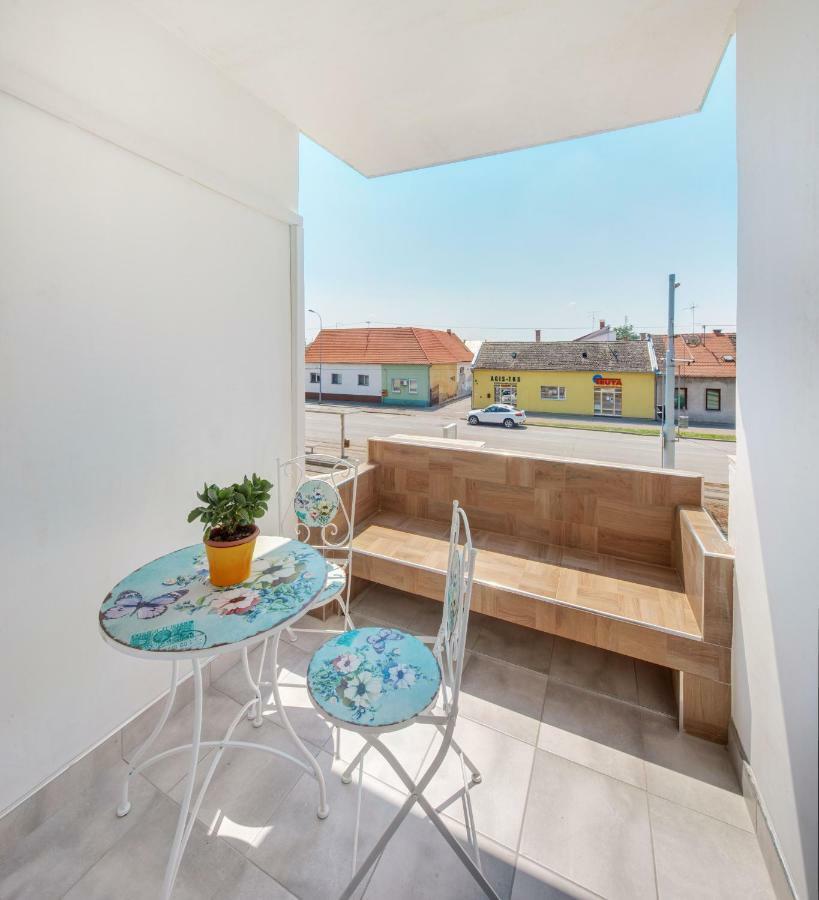 Apartman 奥西耶克 外观 照片